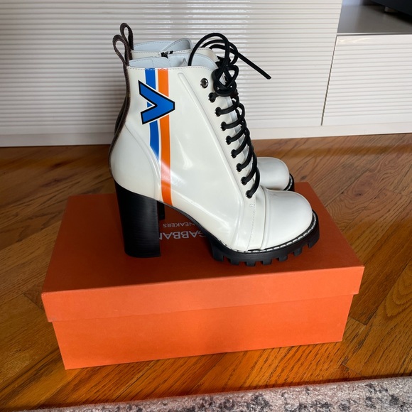 Louis Vuitton Star Trail Boots - Picture 1 of 10